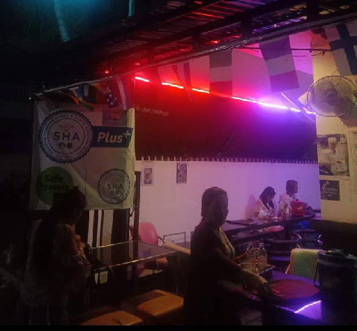 happy corner jomtien night view