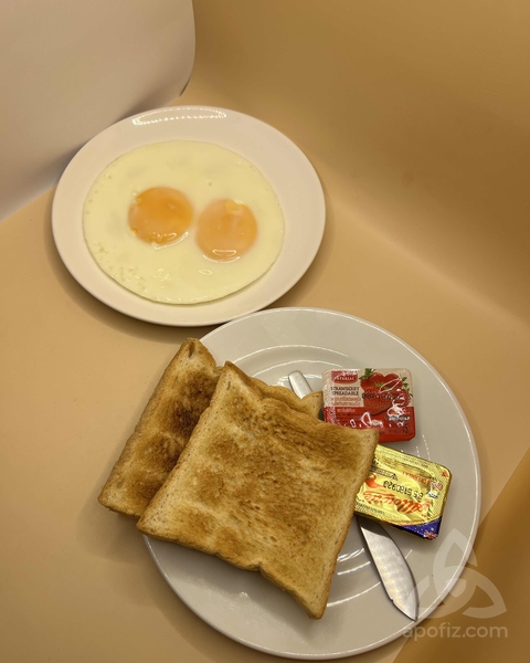 Yummy's restaurant and bar in Jomtien pattaya thailand, simple BF