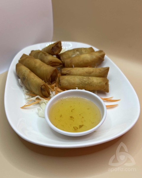 Yummy's restaurant and bar in Jomtien pattaya thailand, spring rolls