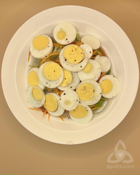 Yummy's restaurant and bar in Jomtien pattaya thailand, egg salad