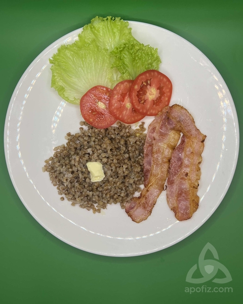 Yummy's restaurant and bar in Jomtien pattaya thailand,bacon with lentilles