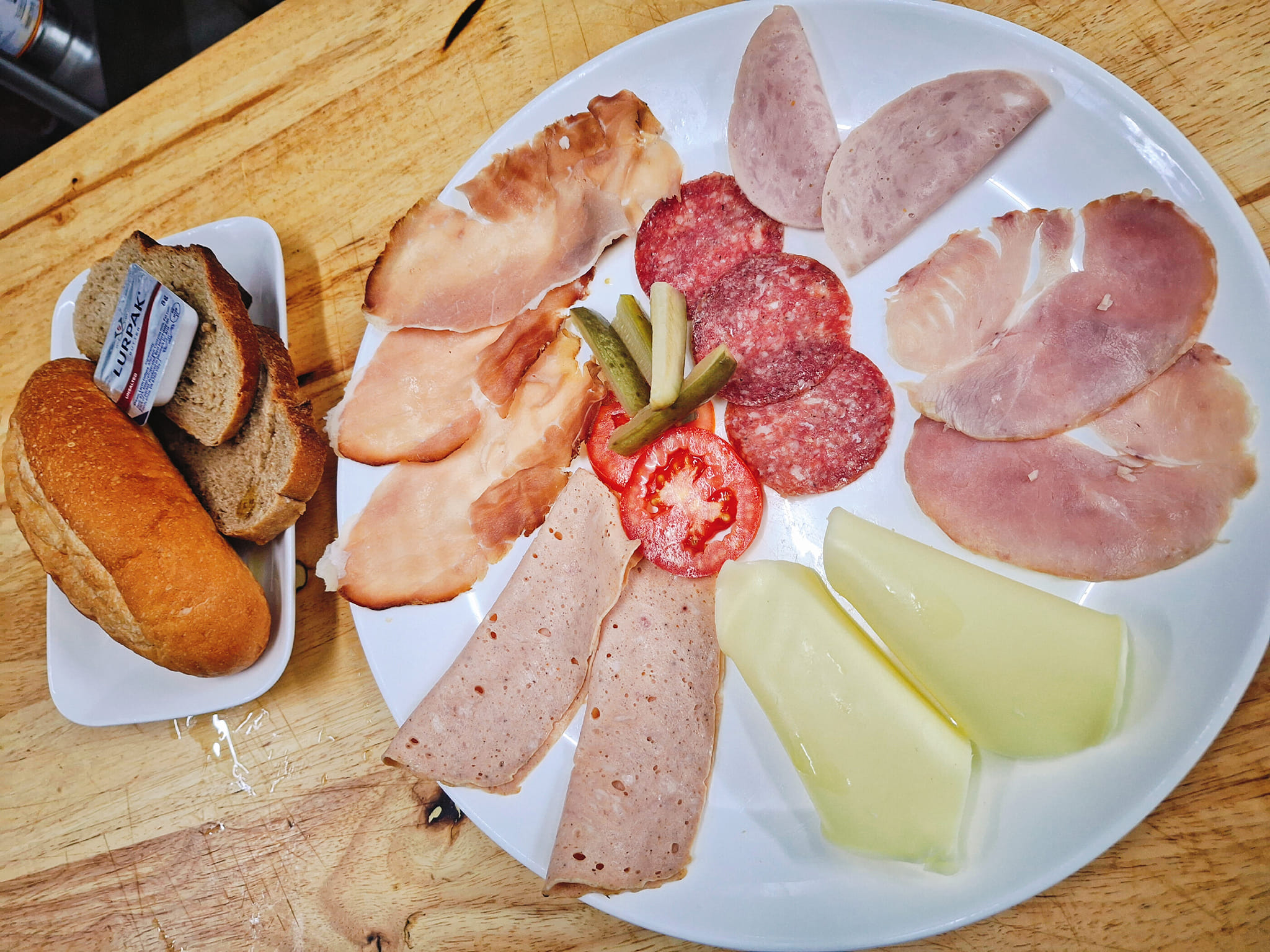 La Taverne  Bistro restaurant, Pattaya soi Khao Talo, cold cuts and cheese breakfast
