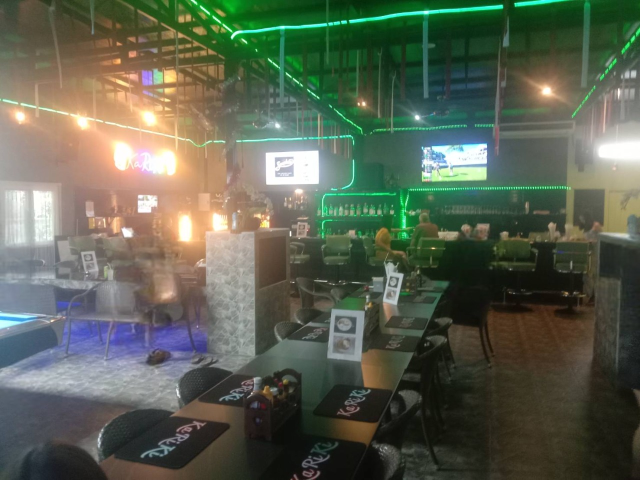 KA RI KI sports bar, bar view