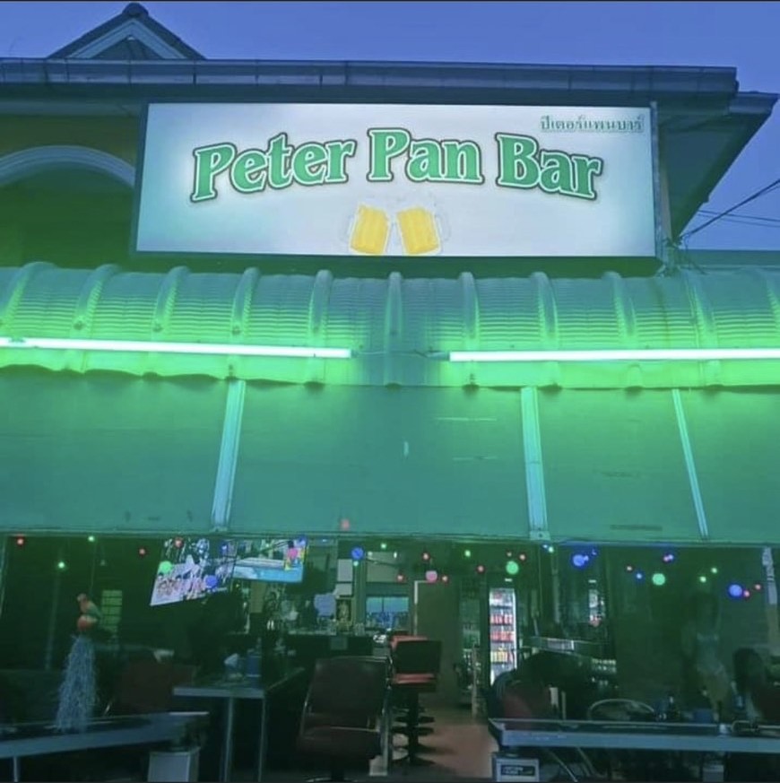 peter pan bar pattaya dark side, sign