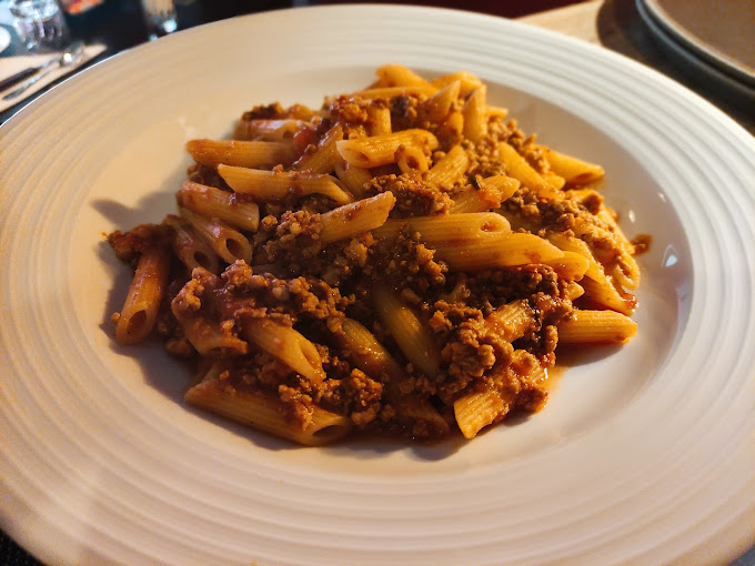 Osteria Sendi, Italian restaurant in Pattaya, soi Bong Koch, pasta bolognaise sauce