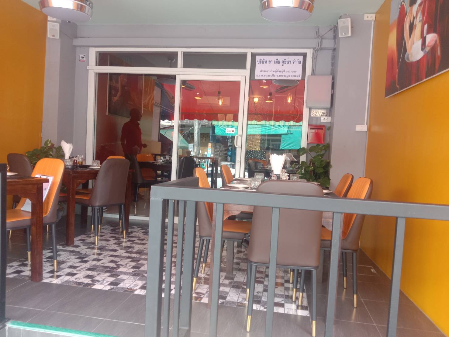 Osteria Sendi, Italian restaurant in Pattaya, soi Bong Koch, terras