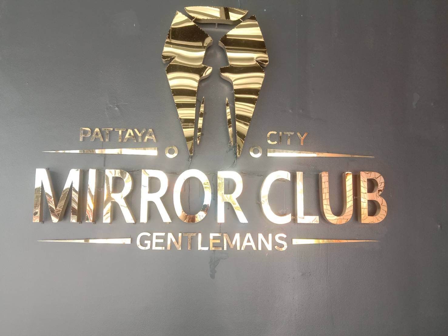 mirror club gentlemens pattaya business card