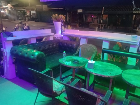 Comedy Hall Khao Talo Pattaya dark side, comfortable seats