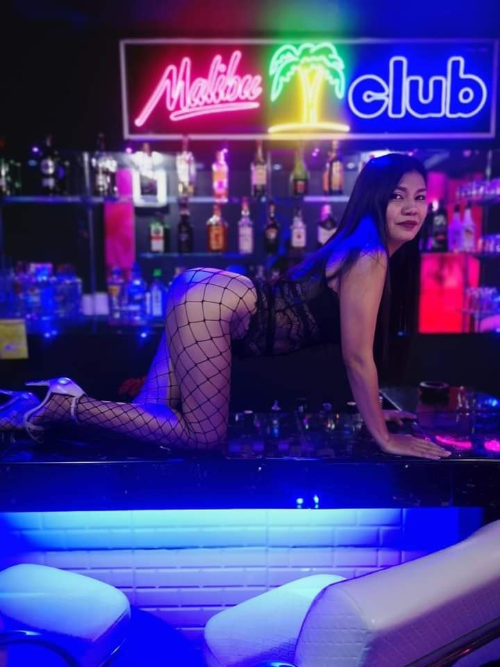 Malibu, top gentlemensclub pattaya, sexy girl wit an inviting pose