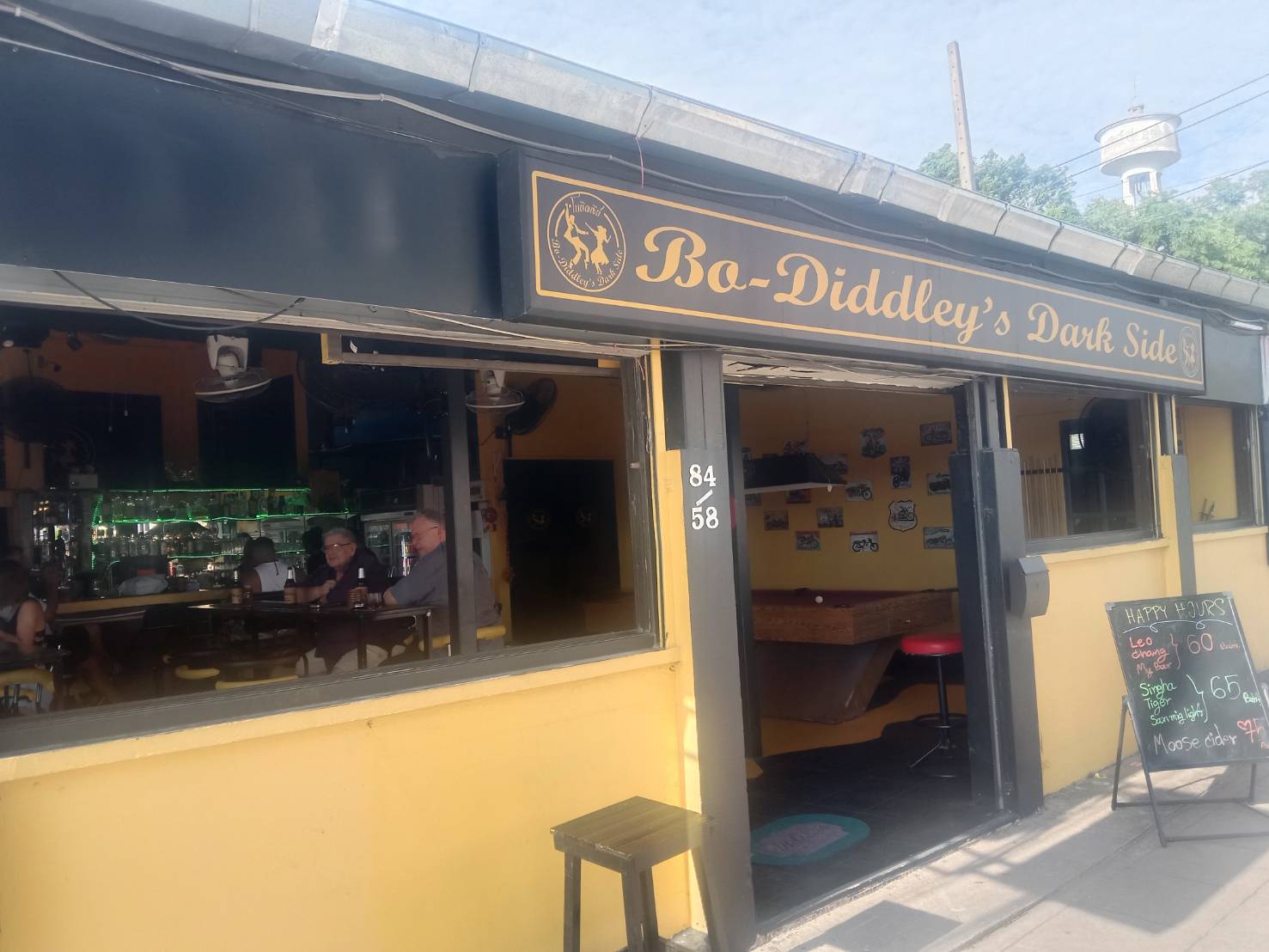 Bo Diddley’s Dark Side Pattaya, welcome inside