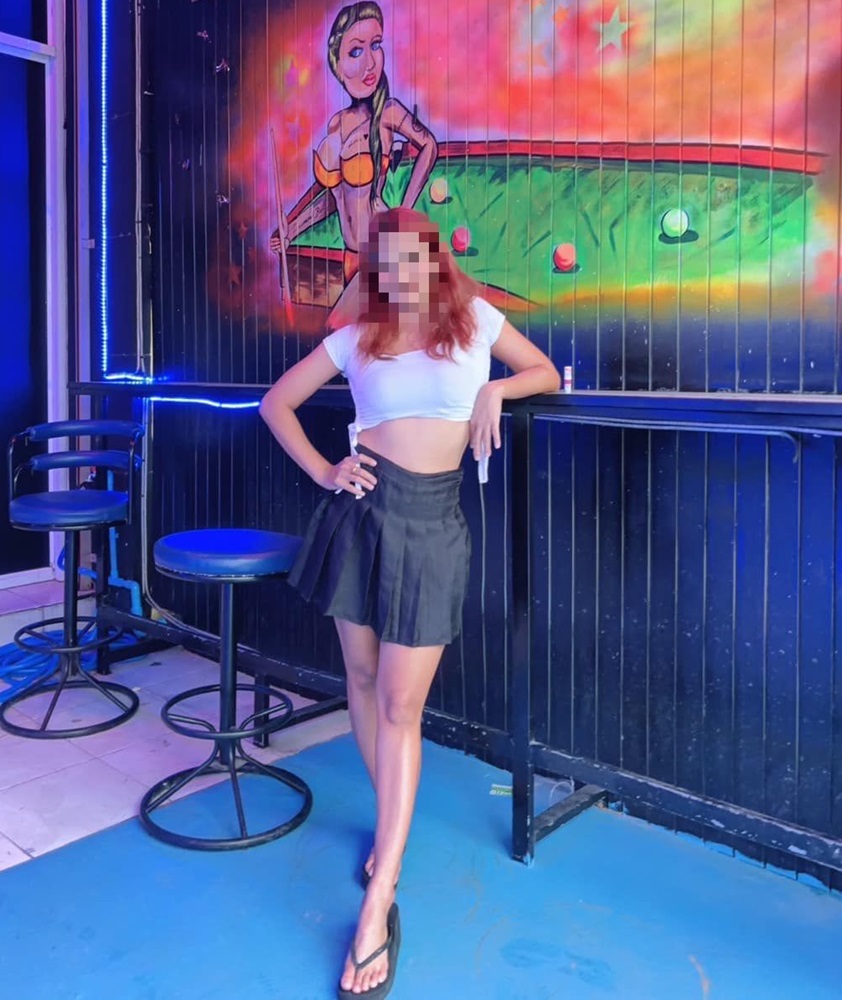 Diamond Bar Darkside,  inviting red hair girl 