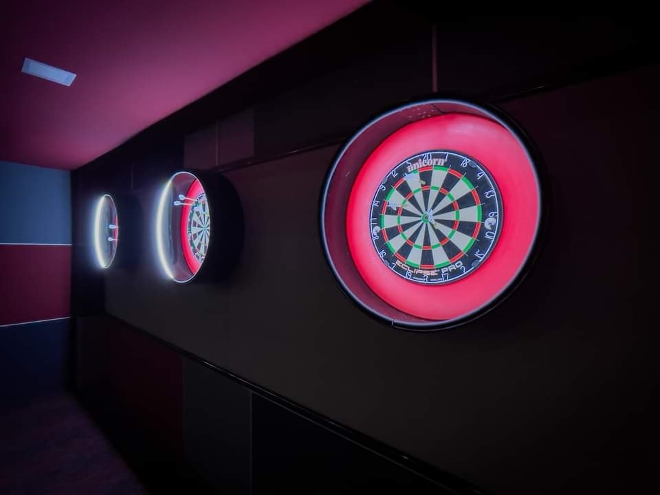 IQ Club, poolhall Pattaya, darts corner