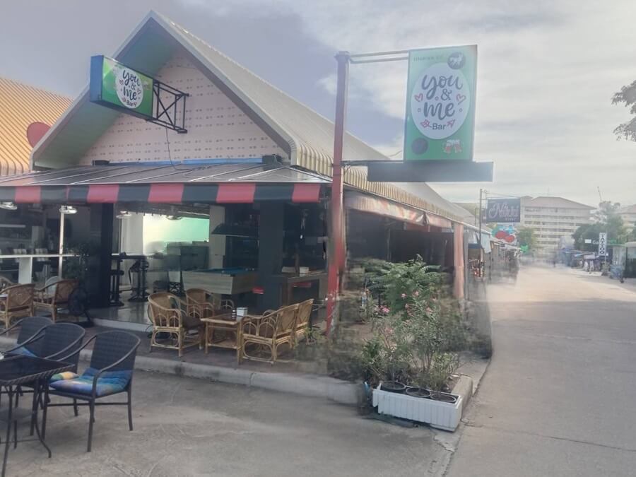 You & Me Bar RomPho complex jomtien Pattaya, bar and street entranche