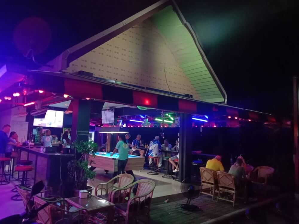 You & Me Bar RomPho complex jomtien Pattaya, bar at evening