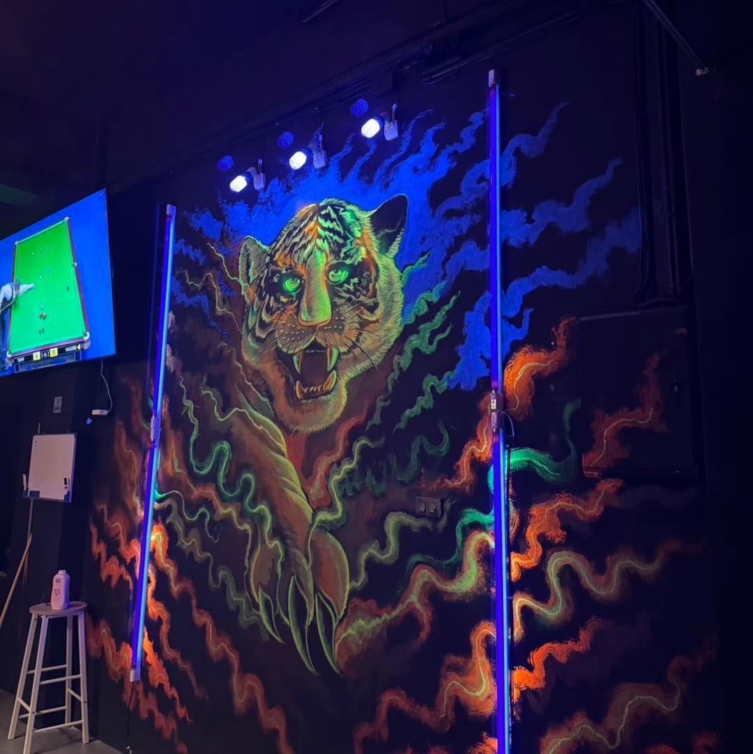 Tiger Club, Bongkoch, Pattaya, art work in the club