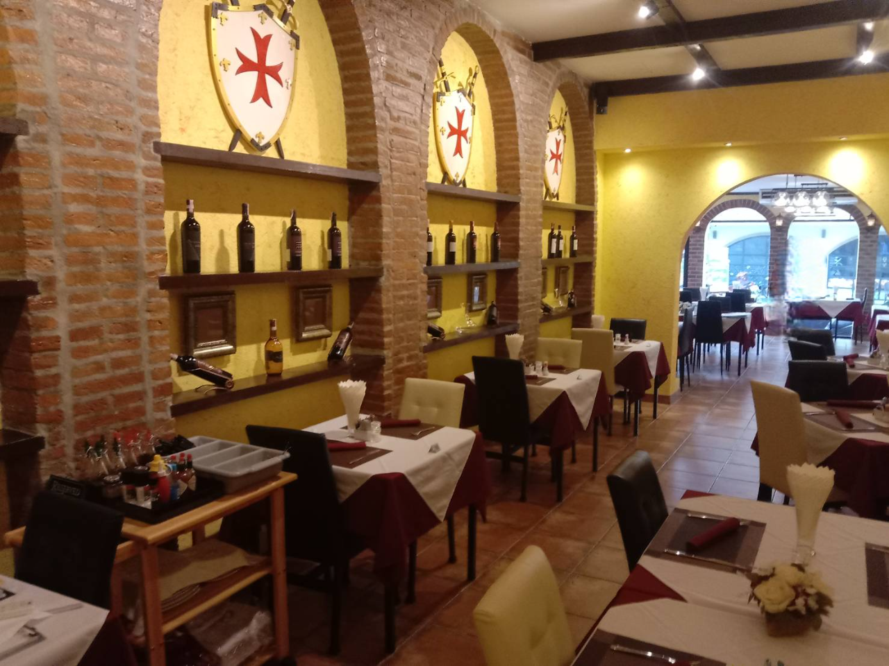M. Italy, the Tuscan decor in the Italian restaurant in Soi Bongkoch Pattaya