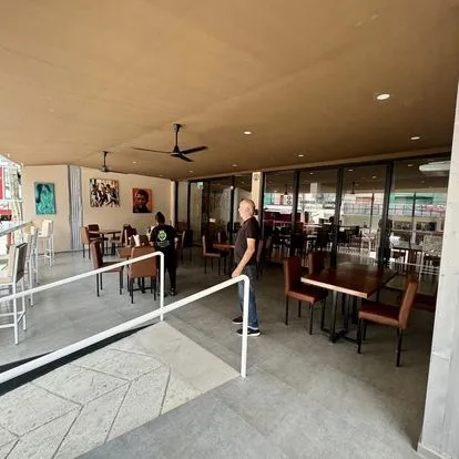 Roseline Cafe, Restaurant, Soi Kophai, Pattaya, restaurant entrance wheelchair users